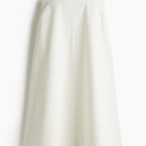 H&M Classic White A-Line Skirt